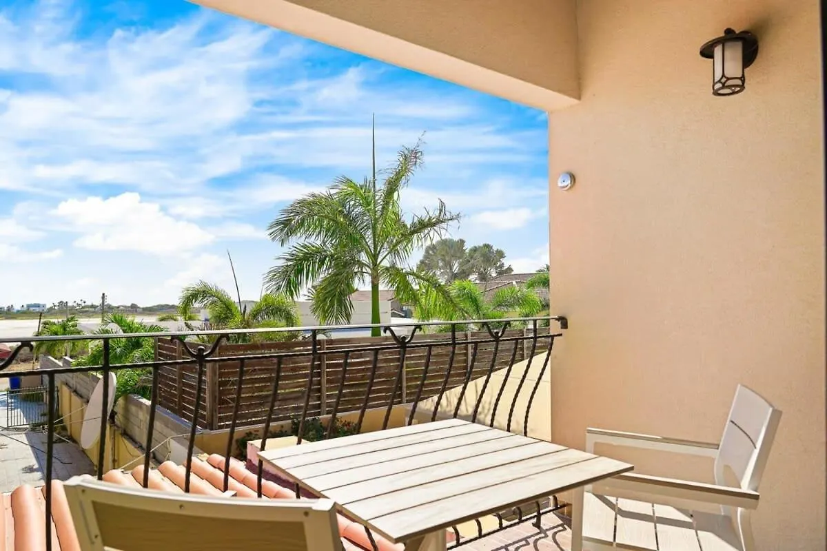 Wonder Apartment In Gold Coast With Private Pool Palm Beach